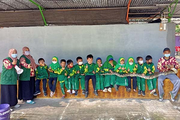 program - field trip 6 program - field trip 6